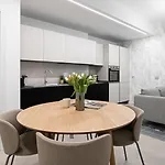 Italianway Comfort - Certosa 19 דירה *