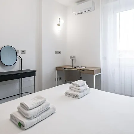 Apartmán Italianway Comfort - Certosa 19 *